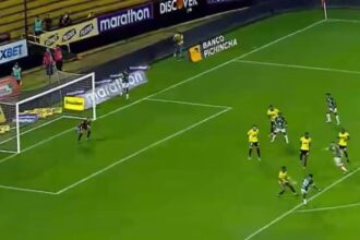 Golazo de Renato Ibarra para Mushuc Runa.