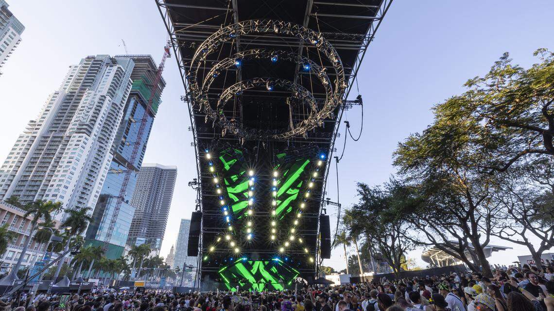 Renovar contrato Ultra Miami para beneficio comunitario