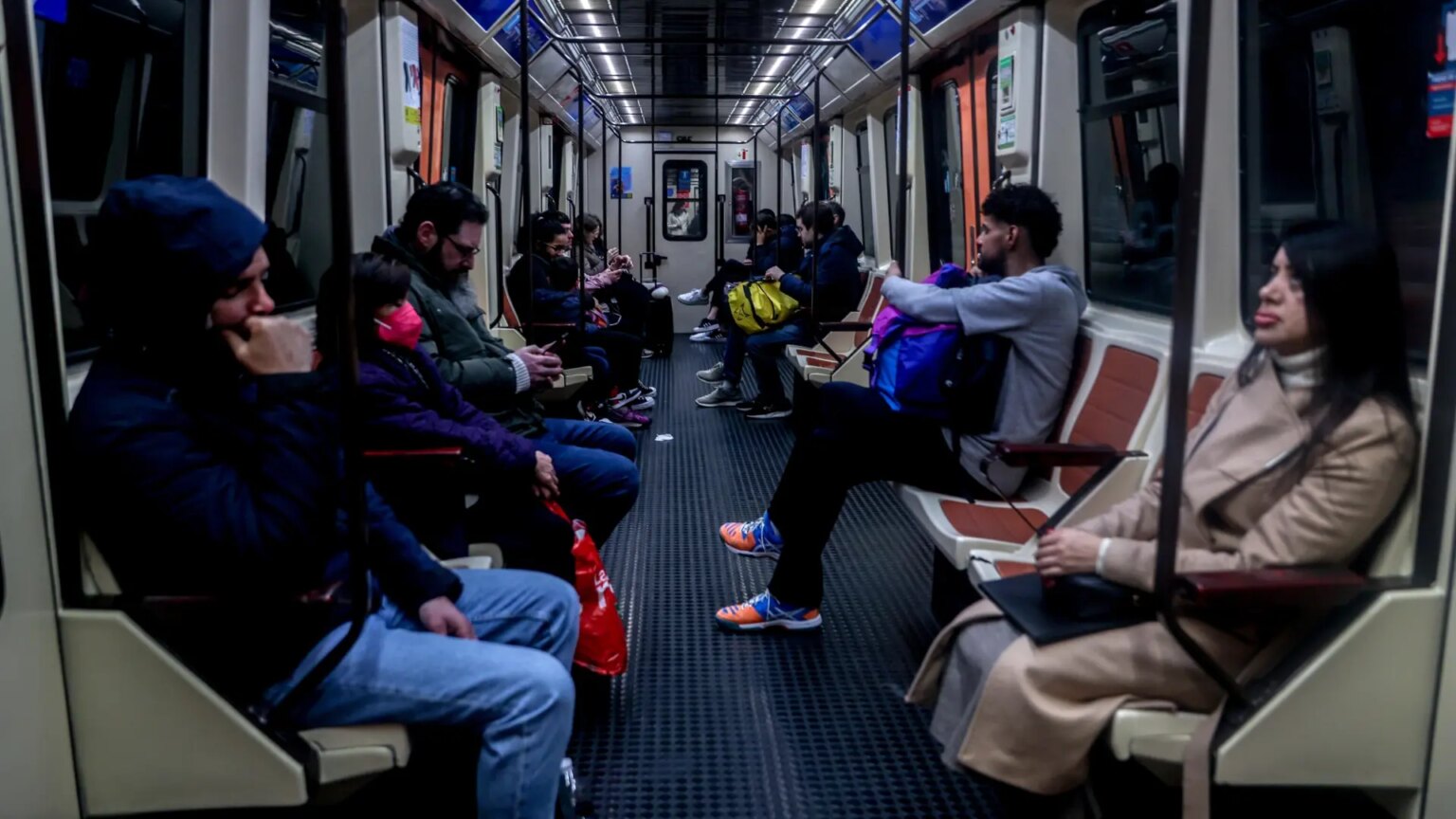 Avería en Línea 9 Metro Madrid Sainz-Baranda