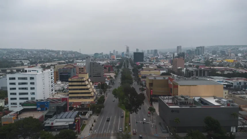 Tijuana clima perfecto: nubes, sol, temperatura ideal