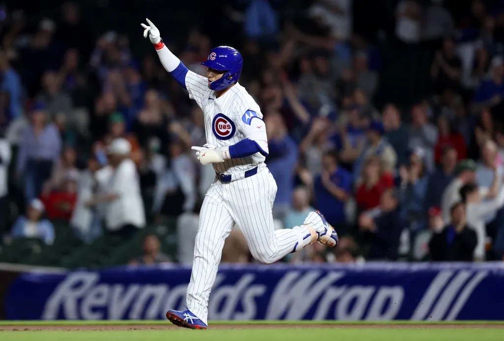 Cubs ganan 7 seguidas, Suzuki batea jonrón
