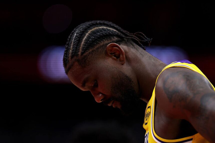 Expulsan a Ayton, Durant dice adiós