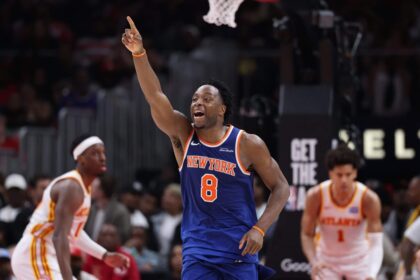 OG Anunoby, mano firme de Knicks, caos en Hawks