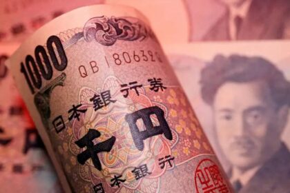 USD JPY cae tras advertencia de intervención.