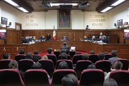 Oficial: Corte recorta aguinaldo y jubilados cobran mitad