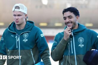 * Liam Rosenior despedido; Premier League.
* Reacciones: Rosenior fuera.
* Premier League: despiden a Rosenior.