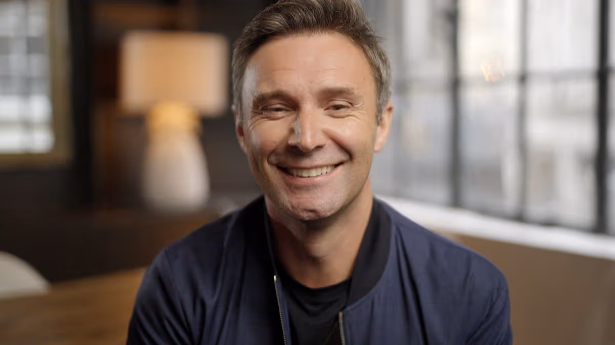 Jonathan Wilkes dejó Soccer Aid y su amistad con Robbie Williams