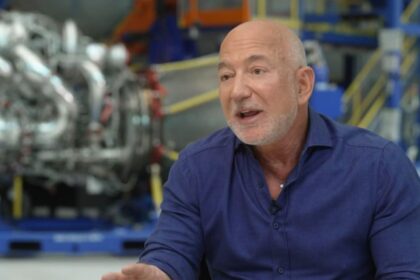 Propuesta 1: Bezos: Impuestos cero para el 50% con menores ingresos
Propuesta 2: Bezos: El 50% más pobre no debe pagar impuestos