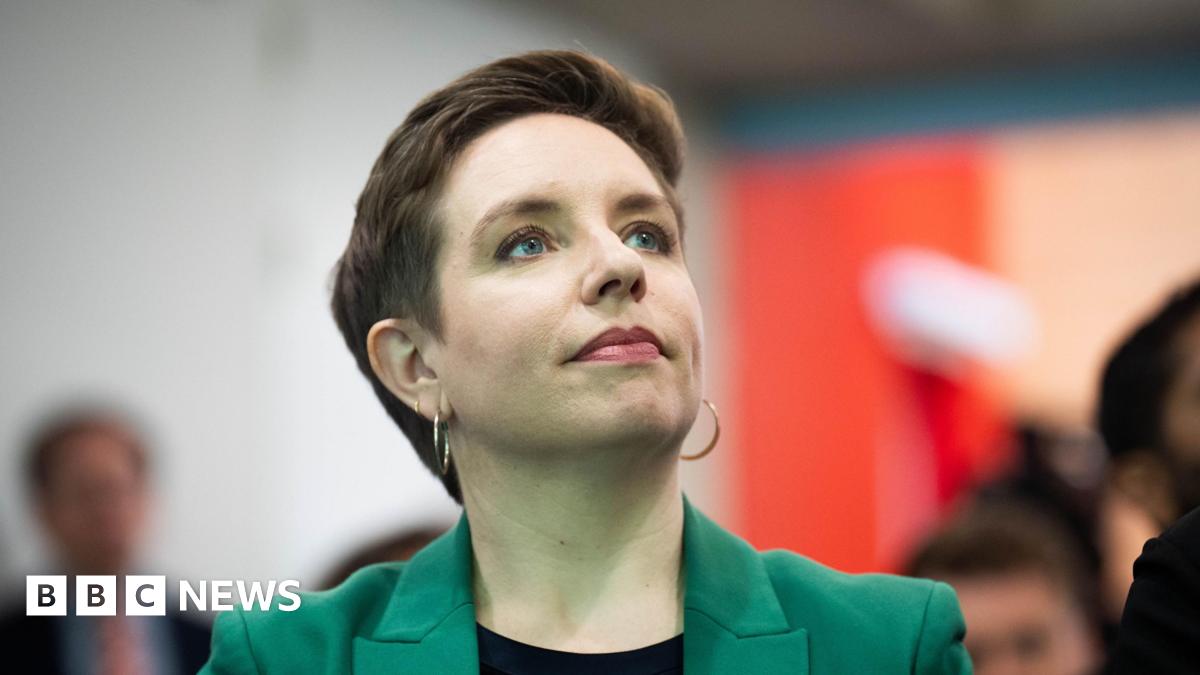 MP de Bristol se retira temporalmente