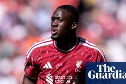 Konaté dejaría Liverpool tras no acordar contrato.