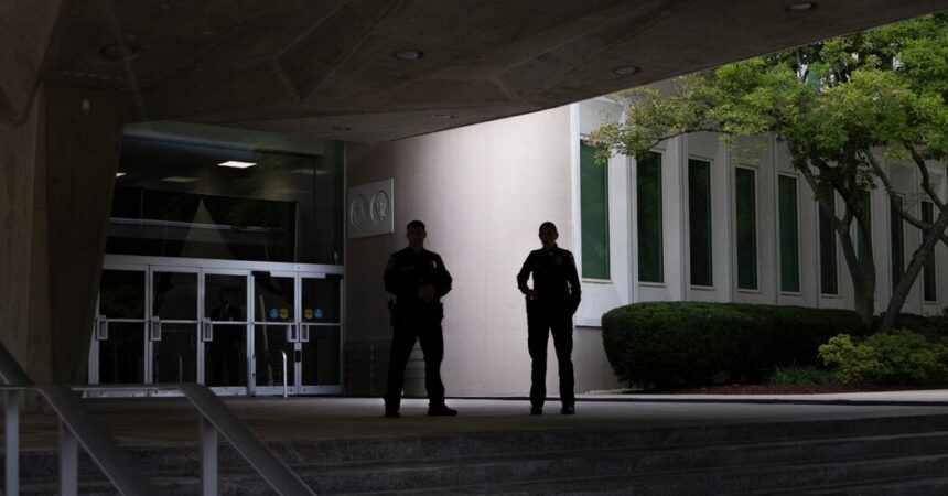 Arresto FBI a agente CIA con oro