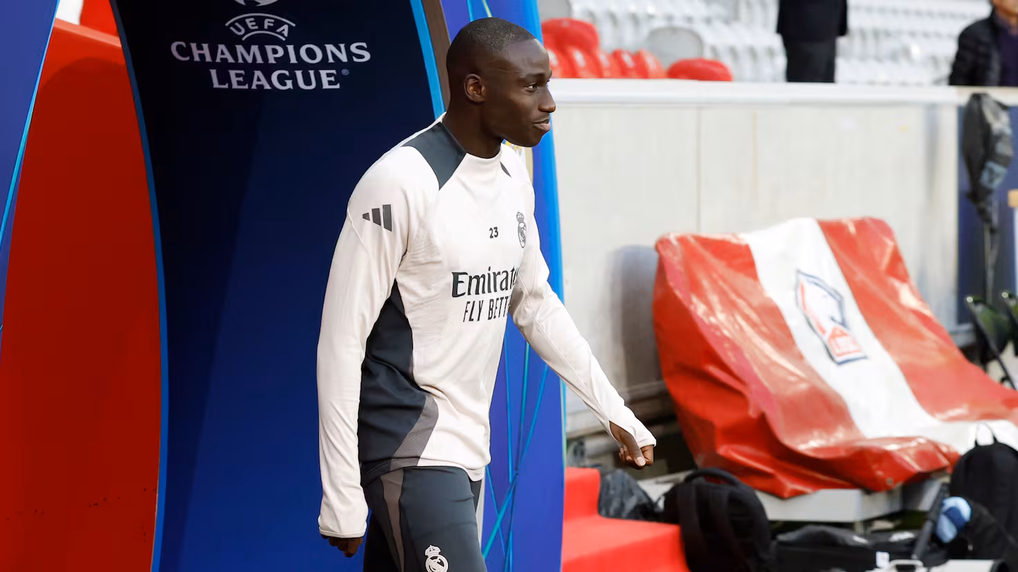 Mendy operado en Francia