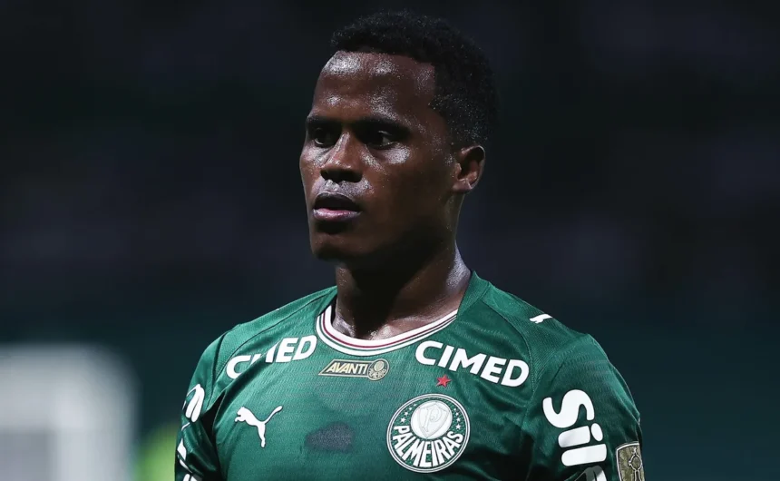 Arias brilla en Cristal vs Palmeiras
