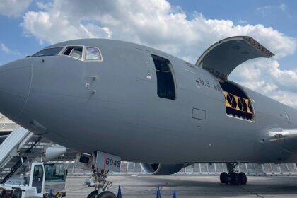 F-A planea nuevo sistema KC-46 en 2028.