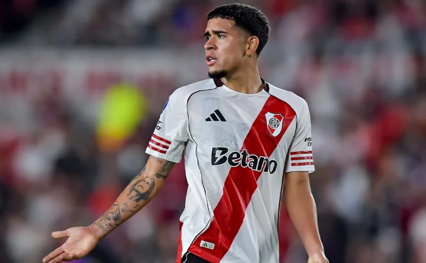 Kendry Páez volvería a Chelsea antes de tiempo