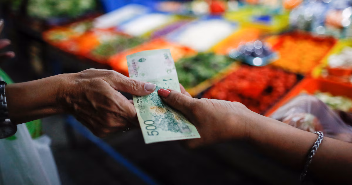 Suben alimentos y bebidas en mayo