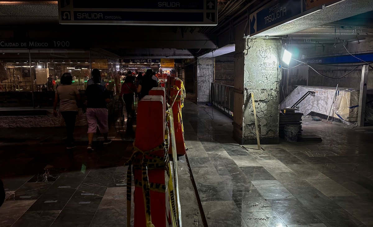 Metro cierra Nativitas y Portales