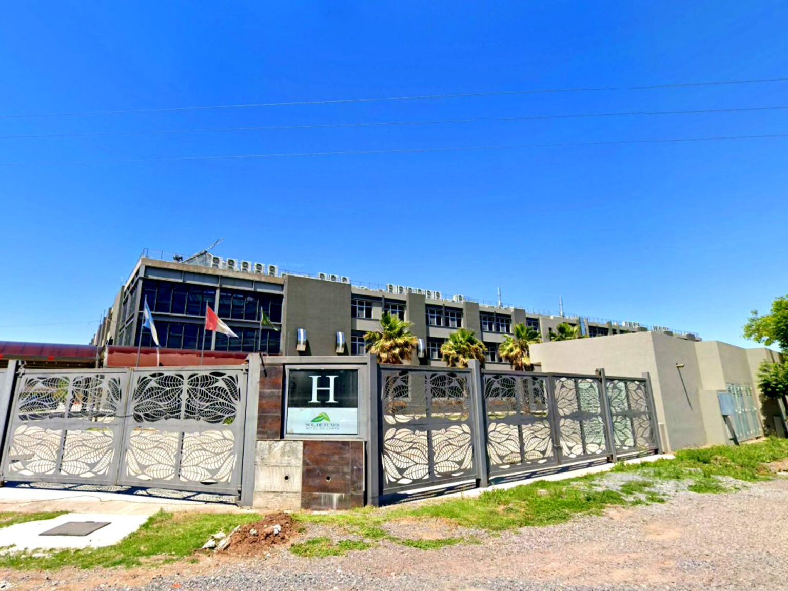 Desafío por obras hoteleras: Vialidad denuncia, intendente defiende