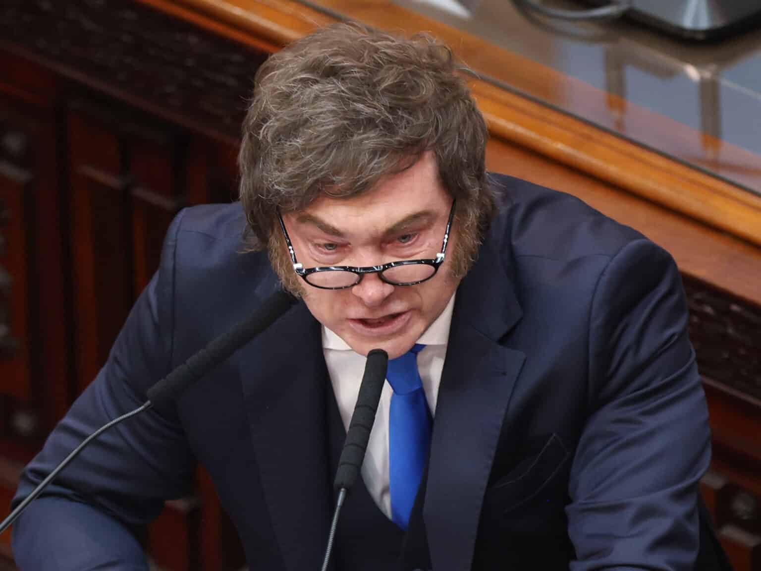 Encuesta: ¿Hasta cuándo soportan ajuste de Milei?