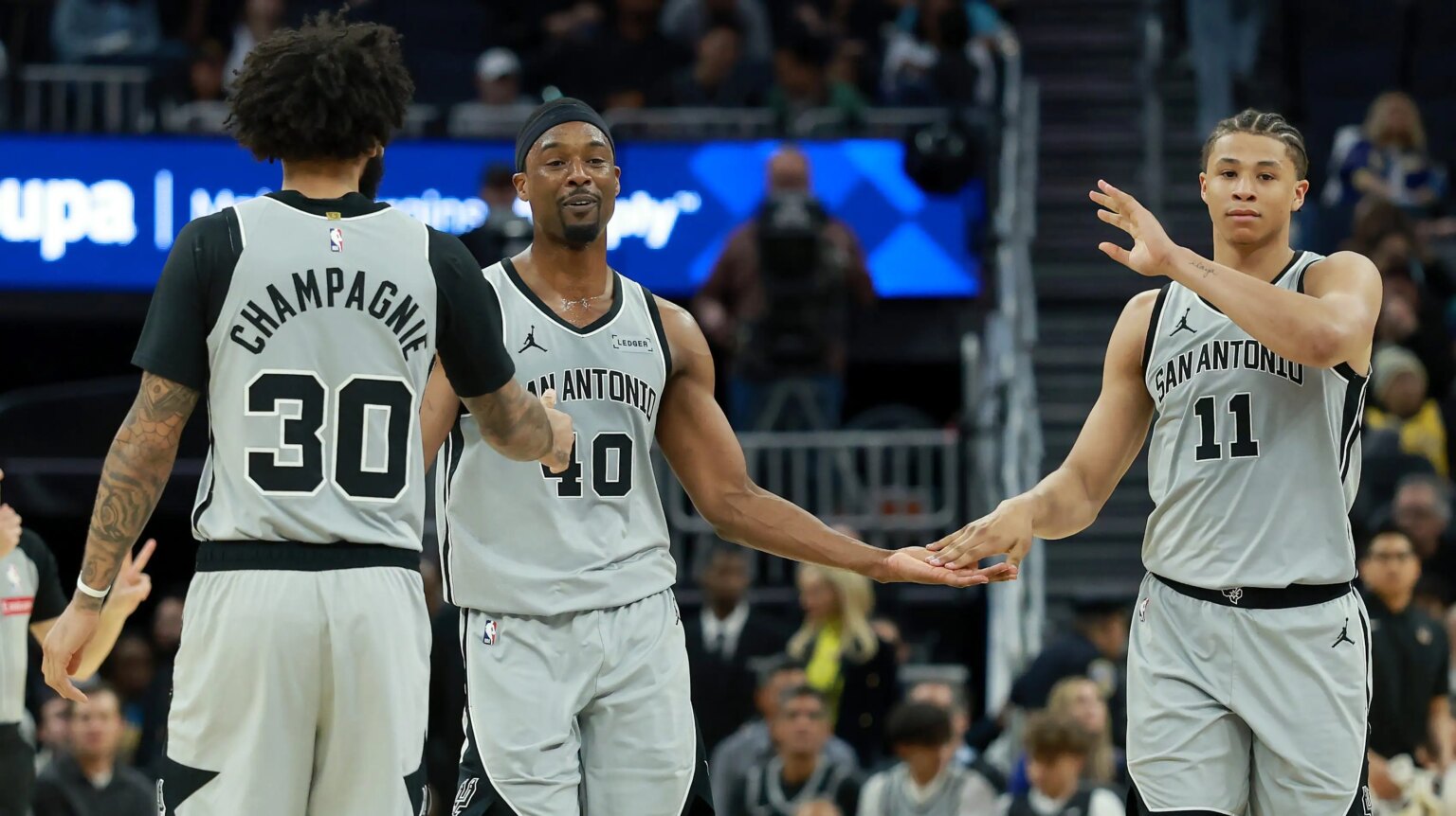 Spurs decidirán 87 millones por alero