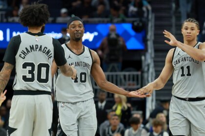 Spurs decidirán 87 millones por alero