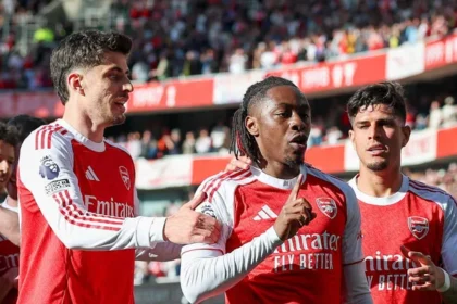Predicciones y previos Premier League sábado