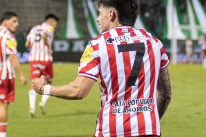 Gana penales Banfield San Martín