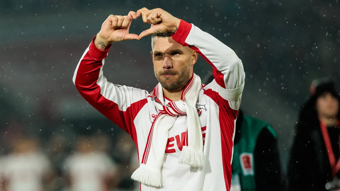 Podolski se retira del fútbol
