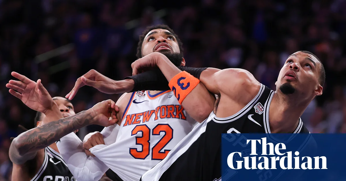 Técnico de Knicks furioso por faltas tras derrota