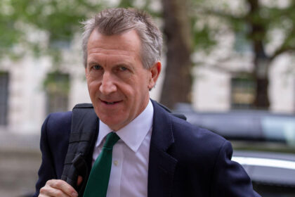 Dan Jarvis nuevo secretario Defensa tras renuncia