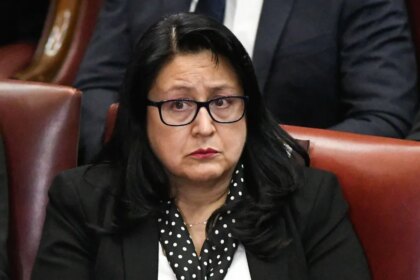Contralora Pérez: chats complican caso audios