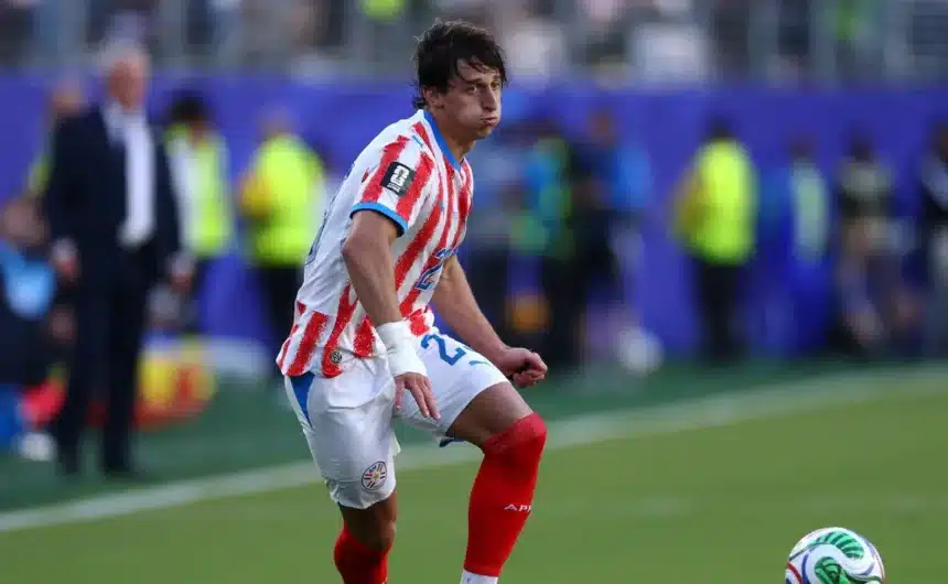 Matias Galarza titular con Paraguay ante Alemania en el Mundial