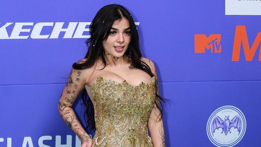 Karely Ruiz muestra su nueva figura y responde a las criticas