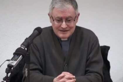 Leon XIII expulsó a un sacerdote español que criticaba a Francisco