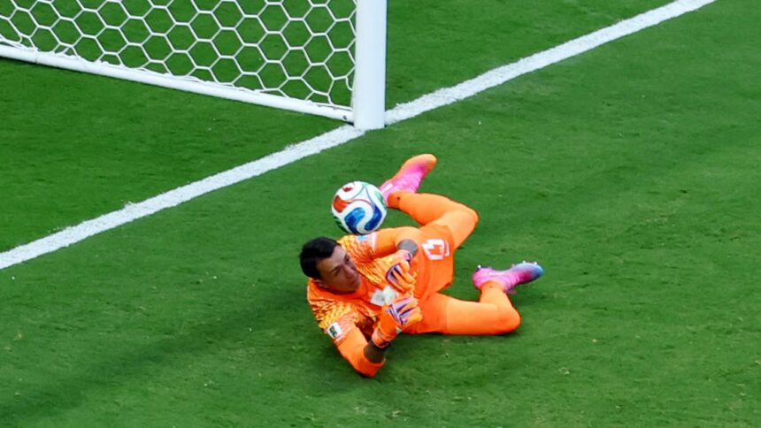 Resumen del Uruguay 0 a 1 España: resultado y goles