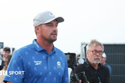 Open 2026: Bryson DeChambeau rechaza penalizacion en Royal Birkdale
