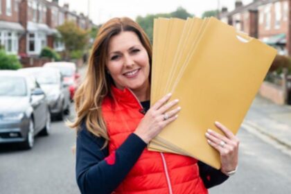 Vecinos de Thewall New Road ganan la loteria de codigos postales