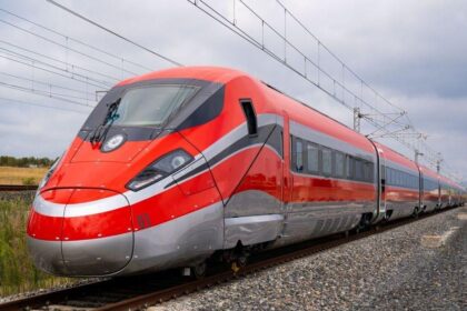 Adif y Renfe ofrecen a Ourense el peor servicio de alta velocidad
