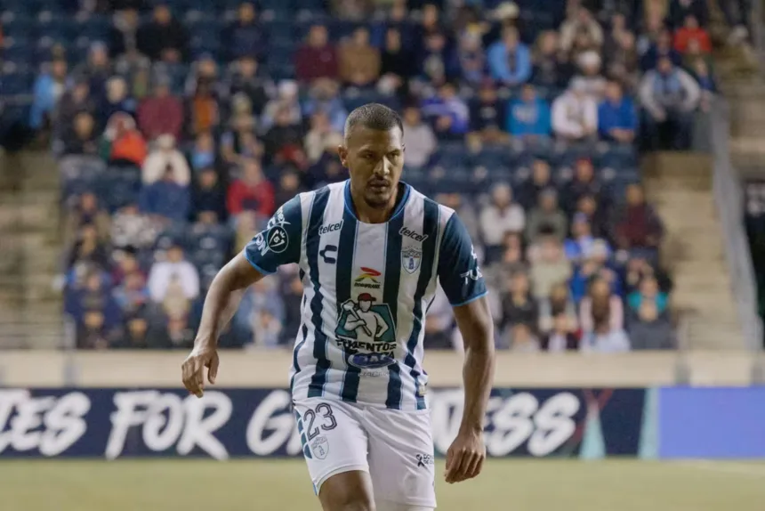 Pronostico Pachuca vs Queretaro apuestas y alineaciones