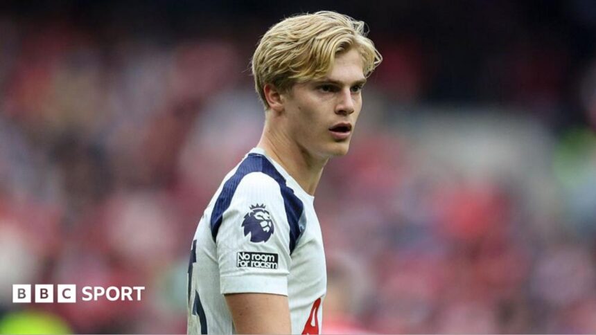 Nottingham Forest ofrecera 45 millones por el jugador Lucas Bergvall