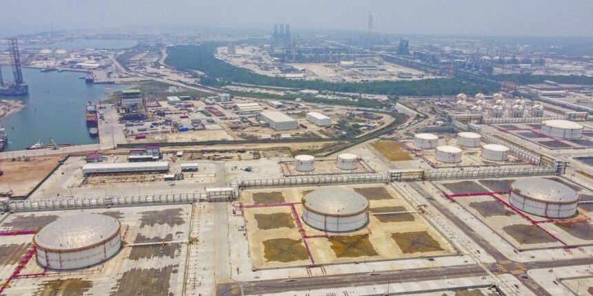 Nuevo incendio en refineria Dos Bocas de Pemex sin heridos
