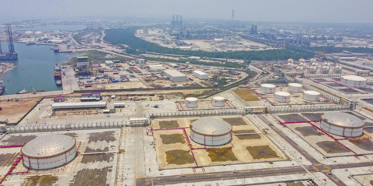 Nuevo incendio en refineria Dos Bocas de Pemex sin heridos