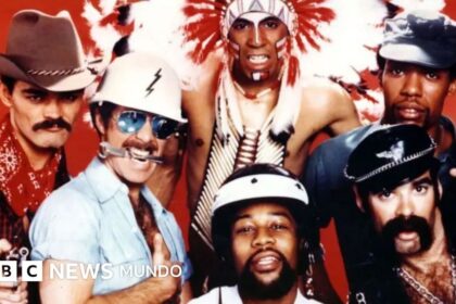 Fallece Victor Willis el policia de la banda Village People
