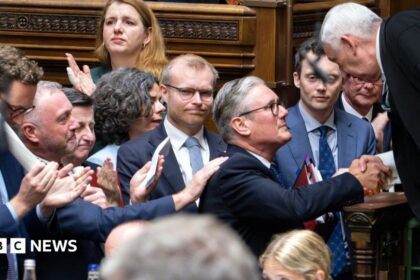 Starmer declara el fin de su etapa en su última sesión parlamentaria