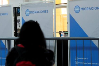 Justicia anula decreto de Milei sobre ciudadanía otorgada por Migraciones