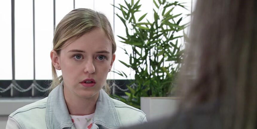 Summer Spellman de Coronation Street hace una confesion tras lo de Betsy