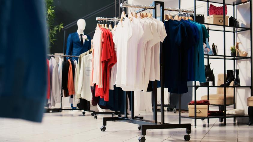 Liquidacion de tienda con descuentos de hasta el 70 por ciento