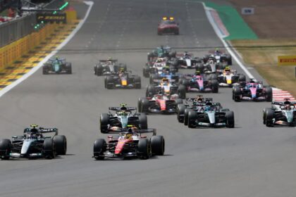 Hamilton todavia no puede con Antonelli