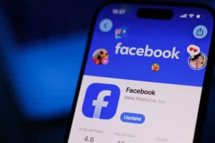 Usuarios reportan fallas en Facebook e Instagram segun monitores