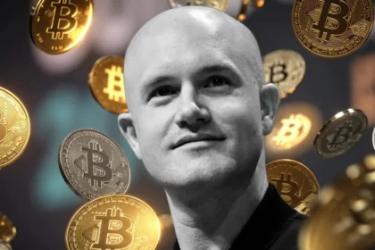Bitcoin cae bajo los 60k dolares y usuarios esperan mas bajas